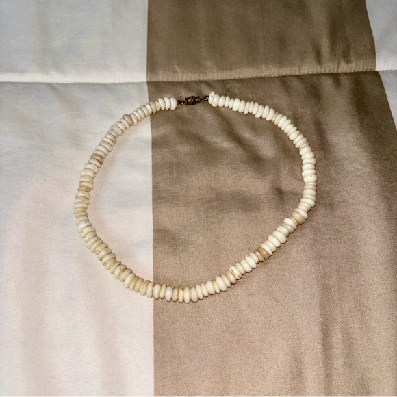 Plastic Puka Shell Necklace - Picture 3 of 4